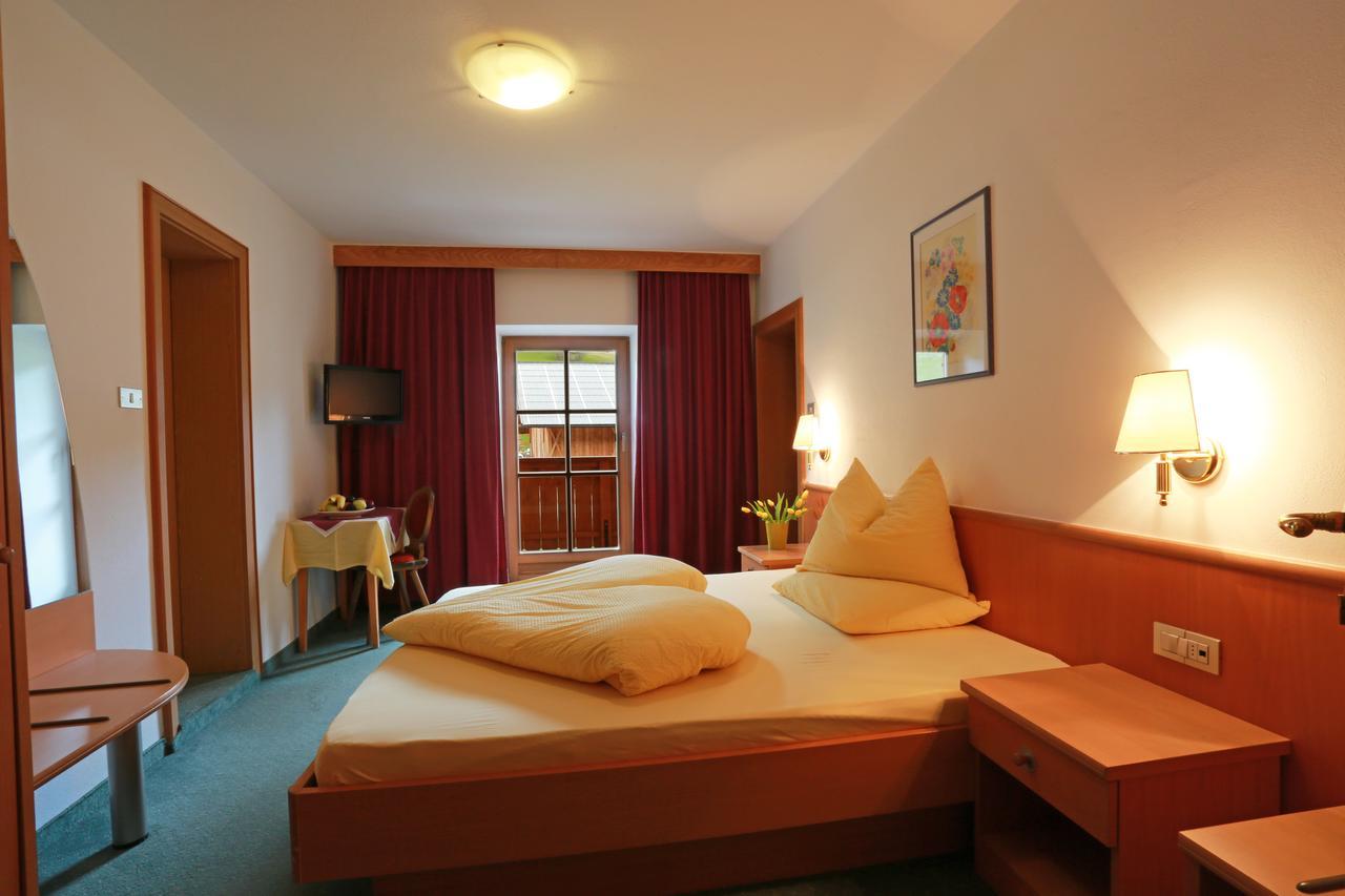 Steinerhof Hotel Брайес Екстериор снимка
